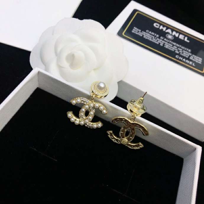 Picture of Chanel Earring _SKUChanelearring0819474339